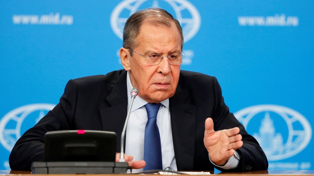Lavrov: Rusko válku nezačne, ale nenecháme pošlapávat ruské zájmy